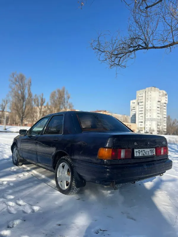 Продам ford sierra 2.0 ohc, задний привод, 87 год, карбюратор. по кузову живая, минимальные моменты. дно полностью целое. , кпп, ходовая часть - без вопросов, приятный автомобиль. газ/бензин. учет 180 постоянный, переоформление без проблем. на красивых дисках и хорошей зимней резине. цена:140.000₽ +79494159313 донецк кировский район 📲 tg: @kozeratskiy 📞 звоните: +7(949)4159313 - фотография - 6