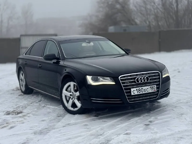 Здравствуйте, продам audi a8 2012 год, 4.2 бензин, машина в отличном состоянии! двигатель полностью обслужен, не шумит и масло не ест. автомат в идеальном состоянии, пневма и ходовая обслужена. полный привод, вся в заводской краске, все подушки и железо заводское. лонг версия. жирная комплектация: доводчики дверей, капитан сидения, эл. регулировка всех сидений, обдувы, обогревы, памяти, люк и очень много другого, вообщем сел и поехал, цена 1.700000руб (цена без номеров, с номерами договорная) хорошим людям торг у капота! номер +7 (949) 126-78-64. 📞 звоните: +7(949)1267864 - фотография - 3