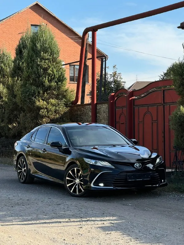 Toyota camry год 2021 2.5 мотор состояние идеальное пробег 76км два комплекта колёс зима лето с дисками все ключи все сервисные книжки возможно обмен цена 3 200 🍋 +7 949 567 20 89. 📞 звоните: +7(949)5672089 - фотография - 2