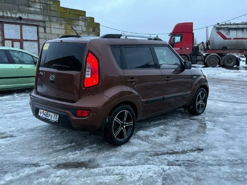 В продаже kia soul ❗❗
🚗 2012 Г. В. (1 рестайлинг)
⚙ Двигатель: 1.6 (129 л. С. )
🔧 Кпп: мкпп, 6-ступенчатая
📊 Пробег: 173 000 км
🚫 Без дтп!
Практичный и функциональный автомобиль, отлично подходящий для повседневной эксплуатации 👍
Пятидверный хэтчбэк сочетает в себе удобство городского авто и комфорт для поездок за город 🌿
Автомобиль проверен временем, зарекомендовал себя как надёжный и простой в обслуживании 🔥
💎 Максимальная комплектация
📍 Осмотр: г. Снежное
💰 Цена: 780 000 ₽
🤝 Торг у капота
📞 Телефон: +79496200720 - фотография - 6