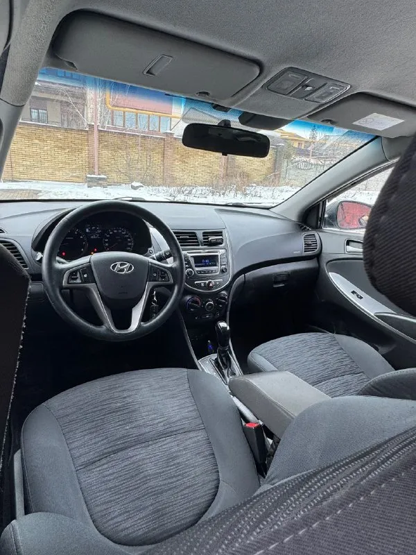 ✅цена 880 т руб. год. 2015 hyundai solaris машинка по технике все в идеале по двигателю по коробке все чётко в отличном состоянии все идеально. работает без вложений я хозяин. коробка автомат двигатель. 1.6. 123л. пробег. 186 тысячи кузов рестайлинг. ☎+79495695833. донецк. с полным переоформлением мрэо - фотография - 9
