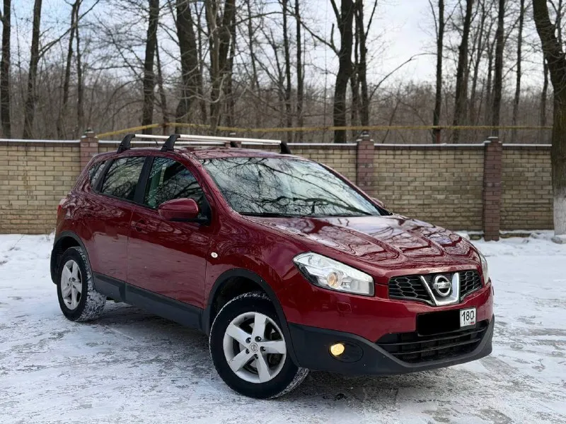 В продаже отличный семейный автомобиль nissan qashqai 2011 года выпуска автомобиль на отличном бензиновом моторе 2.0 литра, в отличном состоянии никаких вопросов по двигателю и коробке нет совсем, ходовая также полностью обслужена! комплектация: двух зонный климат, подогревы сидений, мульти руль, качественная музыка, 4 эсп! также возможен обмен и продажа в кредит. осмотр донецк цена: 950.000 ₽, быстрому покупателю торг! ☎️ +7 (949) 742-53-98 📞 звоните: +7(949)7425398 - фотография - 3