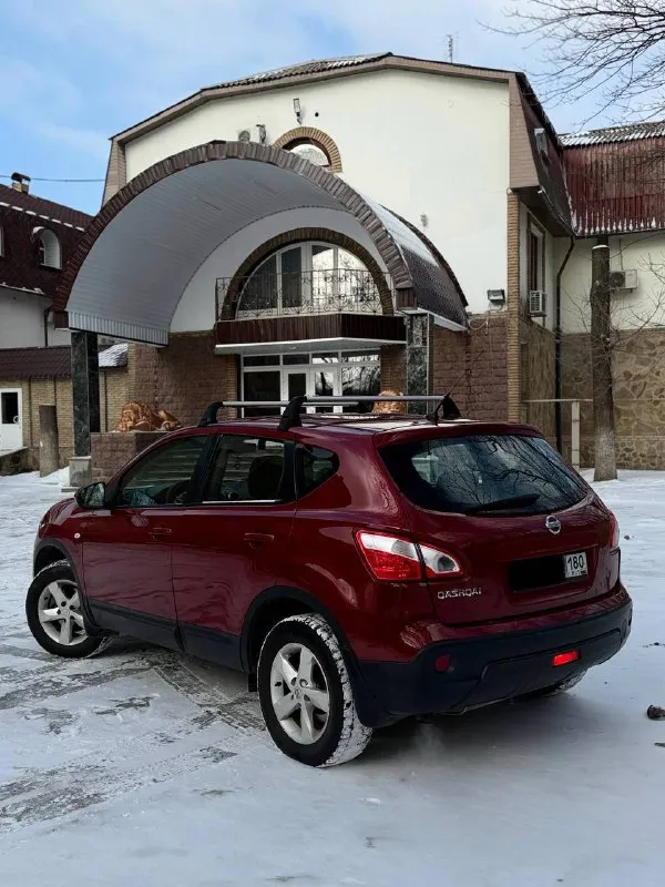 В продаже отличный семейный автомобиль nissan qashqai 2011 года выпуска автомобиль на отличном бензиновом моторе 2.0 литра, в отличном состоянии никаких вопросов по двигателю и коробке нет совсем, ходовая также полностью обслужена! комплектация: двух зонный климат, подогревы сидений, мульти руль, качественная музыка, 4 эсп! также возможен обмен и продажа в кредит. осмотр донецк цена: 950.000 ₽, быстрому покупателю торг! ☎️ +7 (949) 742-53-98 📞 звоните: +7(949)7425398 - фотография - 6