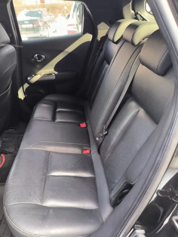 🚘продаю автомобиль :nissan juke( рестайлинг !)🔥 📅год выпуска : 2014 ( эксплуатация с 2015) 💵цена : 1.150.000 📝описание : пробег 160 200, двигатель 1.6 117 л. с работает идеально. вариатор (cvt) работает идеально. максимальная комплектация для этой модели (редкая): -электро-стеклоподъемники передних и задних дверей -подогрев сидений -электро-складывание зеркал -мультируль -климат-круиз-контроль - система кругового обзора+парктроники передние и задние с голосовым предупреждением, система контроля рядности движения -задние датчики парковки -камера заднего вида -камера 360 -abs, esp -навигация -датчики слепых зон -черный кожаный салон -кнопка старт-стоп -бесключевой доступ автомобиль чёрного цвета с красными внешними декоративными накладками. выглядит очень эффектно. служил верой и правдой, причина продажи - покупка автомобиля выше классом. в такой комплектации машин на рынке не так уж много. летние шины в подарок! тел: +7949 352 53 74 - фотография - 8