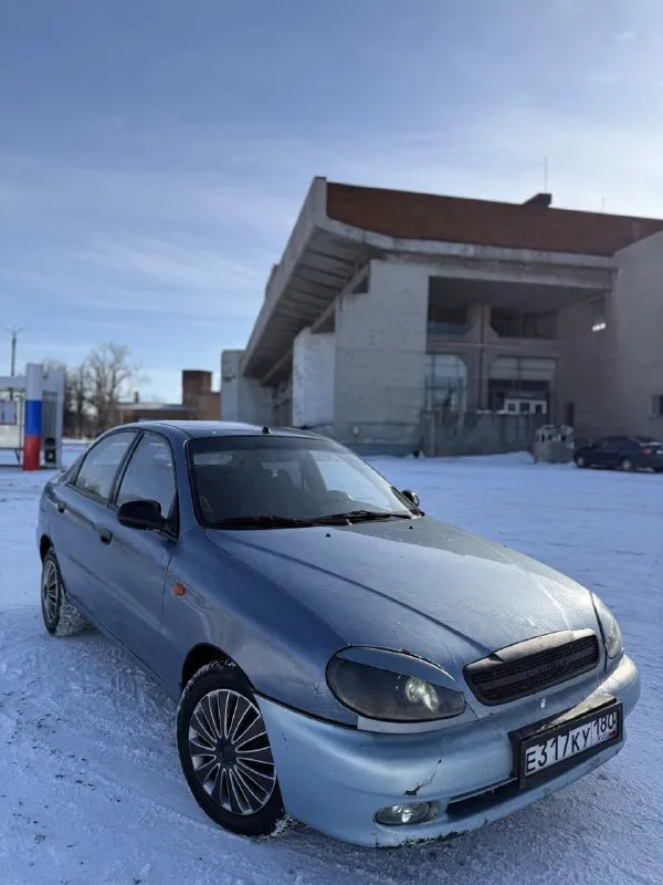 Продам lanos (поляк)🔥 год выпуска:2008🔥 пробег, км:90.000 (новый мотор) 🔥 модификация:1.6мт (а16dms)🔥 тип двигателя:газ/бензин🔥 коробка передач :механика 🔥 привод:передний🔥 тип кузова : легковой седан🔥 koмплeктaция: prestige🔥 цвет: cиний🔥 1 собственник газ вписан автомобиль в полной комплектации, гидроусилитель руля, стеклоподъемники, кондиционер, подогрев стекл. в продаже lanos на полном ходу, на автомобиле установлено газовое оборудование, так же авто работает и на бензине(на данный момент газ откинут). новый мотор-заводится с пол оборота, работает хорошо, не троит, не глохнет, тяга бешенная. кпп-все передачи включаются без хрустов, ничего не выбивает. салон в замечательном состоянии, выглядит шикарно. по электрике все в рабочем состоянии. ходовая в замечательном состоянии, едет мягко. по кузову имеются ньюансы, не критично. так же имеется видео, по просьбе отправлю для более лучшего осмотра авто. цена:229.999 тысяч возможен пригон по договоренности. возможен обмен. номер для связи:+79495752024 - фотография - 5