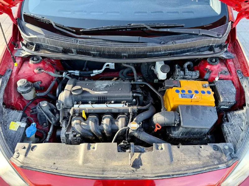 🇰🇵 hyundai solaris 💰цена: 790 000р 🏢город: мариуполь 📅год выпуска: 2012 🧾пробег: 170 313км. ⚙️двигатель: 1.6 ⛽топливо: бензин ⚙️кпп: автомат 📞 телефон: +7-949-727-41-51 +7-949-551-91-52 +7-989-263-55-56 💾 описание: solaris зарекомендовал себя на российском рынке как универсальный, практичный и надежный автомобиль для тех, кому важны экономичность, надёжность и комфорт. 🍒 очень красивый цвет ✅ коробка автомат ✅ оригинальный пробег ✅ отличное состояние как внешне, так и технически максимальная комплектация «premium»: бесключевой доступ, start-stop, климат-контроль, кожаный мульти-руль, 4 электростеклоподьемника, электропривод зеркал, подогрев сидений, обогрев зоны дворников, птф, гидроусилитель, airbag, abs, магнитола с bluetooth, камера заднего вида, eva коврики, новые чехлы из экокожи, оригинальные литые диски r16 на новой зимней резине. улица шевченко 269 🏦 возможна продажа в кредит по двум документам. - фотография - 7