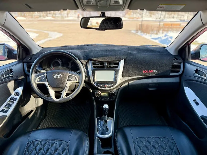 🇰🇵 hyundai solaris 💰цена: 790 000р 🏢город: мариуполь 📅год выпуска: 2012 🧾пробег: 170 313км. ⚙️двигатель: 1.6 ⛽топливо: бензин ⚙️кпп: автомат 📞 телефон: +7-949-727-41-51 +7-949-551-91-52 +7-989-263-55-56 💾 описание: solaris зарекомендовал себя на российском рынке как универсальный, практичный и надежный автомобиль для тех, кому важны экономичность, надёжность и комфорт. 🍒 очень красивый цвет ✅ коробка автомат ✅ оригинальный пробег ✅ отличное состояние как внешне, так и технически максимальная комплектация «premium»: бесключевой доступ, start-stop, климат-контроль, кожаный мульти-руль, 4 электростеклоподьемника, электропривод зеркал, подогрев сидений, обогрев зоны дворников, птф, гидроусилитель, airbag, abs, магнитола с bluetooth, камера заднего вида, eva коврики, новые чехлы из экокожи, оригинальные литые диски r16 на новой зимней резине. улица шевченко 269 🏦 возможна продажа в кредит по двум документам. - фотография - 8