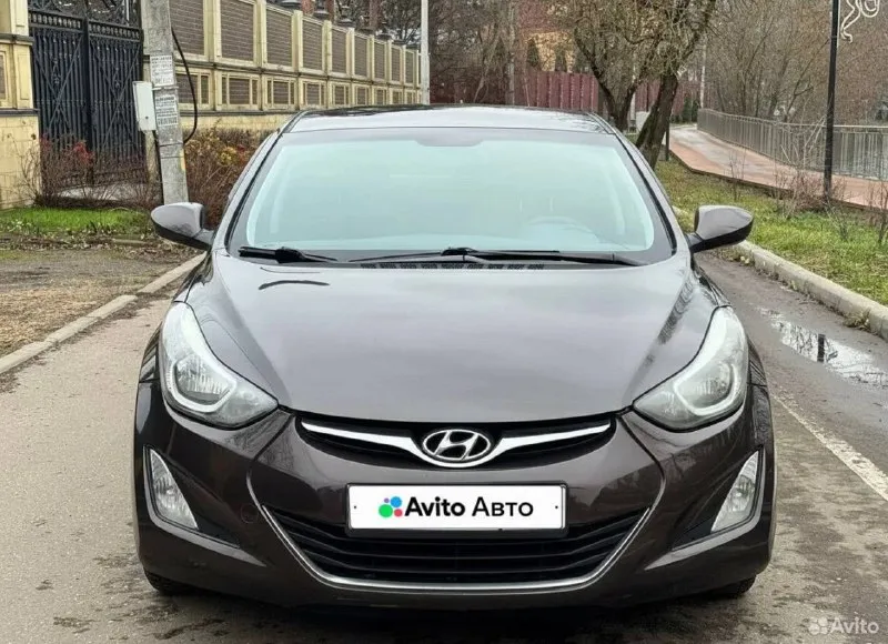 Приветствую всех ! ❗️в продаже hyundai elantra 1.6 at, 2015г❗️ vin ‼️ kmhdg41cagu607928‼️ ✅ 135,000 родного пробега ✅ 1 хозяин за всю историю авто ✅ кристальна чистая автотека ✅ хорошая комплектация - обогрев руля, передних, задних сидений - электро привод зеркал - мульти руль - датчик дождя и света - автомобиль в отличном состоянии. двигатель и коробка работают без замечаний. - по кузову без дтп, царапин, сколов и т. д. - кузов в заводском окрасе ! - все расходники своевременно обслуживали. - по подвеске все отлично, вопросов не имеется. - перед продажей автомобиль полностью обслужен. - все остекление родное - салон не прокуренный чистый и ухоженный. - электрика вся работает. хороший, качественный автомобиль за свои деньги, на все вопросы отвечу по телефону. больше фото могу скинуть в личку ‼️ +7 925 879 0983 ‼️ ‼️цена - 1,320,000‼️ ‼️торг небольшой ‼️ ‼️ обмен не предлагать ‼️ - фотография - 1