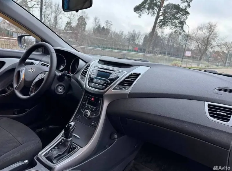 Приветствую всех ! ❗️в продаже hyundai elantra 1.6 at, 2015г❗️ vin ‼️ kmhdg41cagu607928‼️ ✅ 135,000 родного пробега ✅ 1 хозяин за всю историю авто ✅ кристальна чистая автотека ✅ хорошая комплектация - обогрев руля, передних, задних сидений - электро привод зеркал - мульти руль - датчик дождя и света - автомобиль в отличном состоянии. двигатель и коробка работают без замечаний. - по кузову без дтп, царапин, сколов и т. д. - кузов в заводском окрасе ! - все расходники своевременно обслуживали. - по подвеске все отлично, вопросов не имеется. - перед продажей автомобиль полностью обслужен. - все остекление родное - салон не прокуренный чистый и ухоженный. - электрика вся работает. хороший, качественный автомобиль за свои деньги, на все вопросы отвечу по телефону. больше фото могу скинуть в личку ‼️ +7 925 879 0983 ‼️ ‼️цена - 1,320,000‼️ ‼️торг небольшой ‼️ ‼️ обмен не предлагать ‼️ - фотография - 10