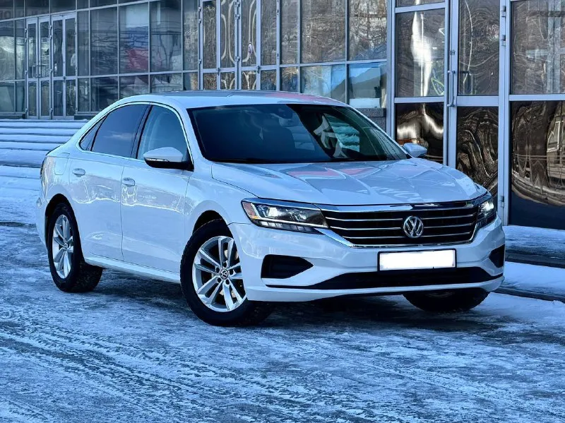Volkswagen passat год выпуска - 2020 двигатель - 2.0tsi кпп - автомат цена - 1.980.000₽ пробег - 98.000 тел. +79493902663 либо: +7 (949) 679-98-14 продам раскошный седан который находиться в идеальном состоянии по всем параметрам. с мощным и экономичным двигателем и надежной автоматической кпп asin. по кузову без единого изъяна. богатая комплектация: кожаный салон; бесключевой доступ; мертвые зоны в зеркалах; адаптивный круиз-контроль с дистроником; подогревы сидений; кнопка start-stop; двухзонный климат-контроль; датчик света и дождя; полный бортовой компьютер; штатная сенсорная мультимедиа со всеми современными плюшками; помощь при выезде с парковки; удержание полосы; камера заднего вида; эл. зеркала с подогревом; штатная biled оптика и многое другое. кто ищет живой passat с одним хозяином и родным пробегом - звоните ( связь не всегда хорошая, на этих же номерах есть telegram ) 📲 tg: @vladimir_23_23_23 📞 звоните: +7(949)3902663 - фотография - 1
