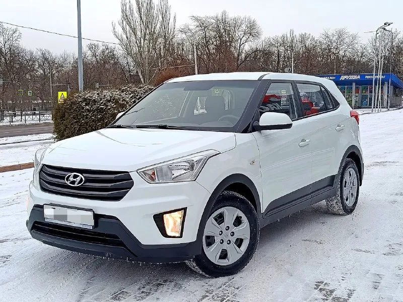 Hyundai creta 2017 1.6at -коробка автомат -пробег 167000 -цена 1.495000₽ -тел. : +79494676510 -мариуполь продаю крету в отличном состоянии, кузов без дефектов выглядит безупречно, двигатель работает ровно без посторонних звуков, подвеска отрабатывает четко без стуков, по электрике ошибок нет кондиционер печка подогревы - всё работает как положено. коробка переключается без пинков, тысячу назад была произведена замена масла, автомобиль не участвовал в дтп, не использовался в коммерческих целях всегда своевременно был обслужен(есть история обслуживания в виде заказ-нарядов). очень приятен и прост в эксплуатации, низкий расход топлива и корейское качество. - фотография - 3