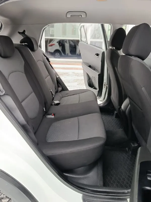 Hyundai creta 2017 1.6at -коробка автомат -пробег 167000 -цена 1.495000₽ -тел. : +79494676510 -мариуполь продаю крету в отличном состоянии, кузов без дефектов выглядит безупречно, двигатель работает ровно без посторонних звуков, подвеска отрабатывает четко без стуков, по электрике ошибок нет кондиционер печка подогревы - всё работает как положено. коробка переключается без пинков, тысячу назад была произведена замена масла, автомобиль не участвовал в дтп, не использовался в коммерческих целях всегда своевременно был обслужен(есть история обслуживания в виде заказ-нарядов). очень приятен и прост в эксплуатации, низкий расход топлива и корейское качество. - фотография - 6