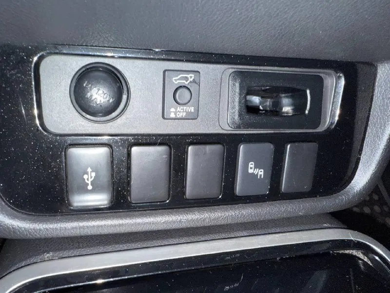 Mitsubishi outlander 2019 2.4 л, полный привод, 7 мест, климат, бесключевой доступ, подогрев сидений, кожа, 2 комплекта резины, пробег 95 т км донецк, цена 2.050.000 рублей +79493145500 - фотография - 10