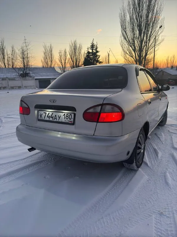 Продажа от владельца! продам daewoo sens 1.3 2006 год. авто в отличном состоянии, куплен в донецке в автосалоне, с момента покупки один собственник. пробег родной !!! 61000 км. автомобиль весь в родной краске, в дтп не была, есть минимальные возрастные дефекты. все стекла родные, включая лобовое. бережная эксплуатация, гаражное хранение. салон в идеальном состоянии. по технической части, все исправно. стоит ( зарегистрирован ) новые два комплекта резины ( зима ikon, лето) хорошая музыка, сигнализация. автомобиль полностью обслужен, вложений не требует. переоформление в мрэо без проблем. енакиево цена 380 тысяч рублей. реальному покупателю хороший торг ! тел: +79493126307 ( телеграмм, макс) 📞 звоните: +7(949)3126307 - фотография - 2