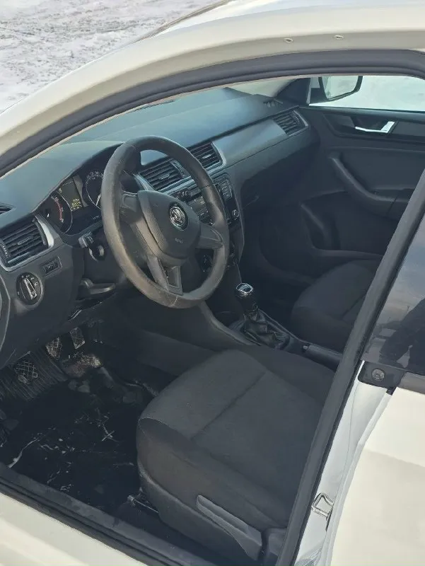 Автор: продам skoda рапид 2019 г. в пробег 166 000 км объем 1.6 л расход трасса 5.5 город 7 я хозяин по техпаспорту тех. осмотр пройден( готова к продаже) осмотр макеевка +79493931200 (telegram, max) цена 870 000 руб. ( торг). . !!!наш телеграм канал [ бесплатное размещение за репост!!! правила сообщества [ мы в мах [ [ 📞 звоните: +7(949)3931200 - фотография - 6