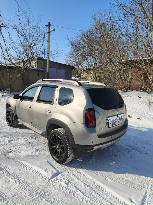 ‼️рено дастер рест‼️ 🔹полный привод 4вд 🔹год 2013 🔹пробег 230 тыс 🔹двигатель 2.0 ( 4 вд) 🔹кпп 6ст 🔹документы в полном порядке автомобиль в хорошем состоянии, двигатель работает хорошо, кпп тоже, ходовка перебрана, кузов в хорошем состоянии, отличная и самая надежная комплектация двиг 2.0 на мкпп 6 ст, резина зима новая и лето в хорошем состоянии, подогревы сидений кондиционер стеклоподъёмники все работает, допом установлена сигнализация с автозапуском, все вопросы по тел +79490827636 🔥цена 695 тыс руб🔥 самый низ рынка днр +500 км на дастер 2.0 кпп 4вд 🔥 осмотр г зугрэс 📞 звоните: +7(949)0827636 - фотография - 3