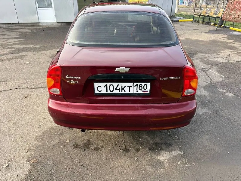 Продам chevrolet lanos 2008, пробег родной 180000, состояние хорошее машина не новая. стоит дорогой свет, максимальная комплектация sx, двигатель не троит, прошел то (масло свечи фильтра некоторые патрубки) за машиной следили, в такси не был. кондиционер, чехлы на сидениях. масло не ест антифриз не уходит нужно заменить дверную ручку отдам а комплекте. так же присутствует стабильный у всех ланосов белый дым, нужно смотреть выхлоп, не дороже 5000. новый аккумулятор, едет бодро коробка идеал без хрустов. по ходовке не стучит не бренчит не брякает рыжиков нет, бампера немного пострадавшие. цвет вишня, любые проверки за ваш счет 290₽ небольшой торг у авто +79493897964 +79493897964 - фотография - 3
