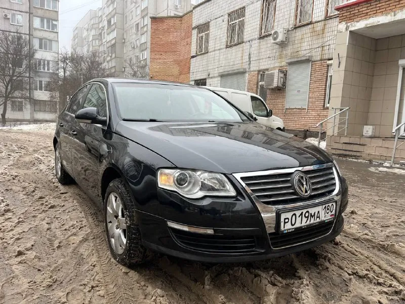 Продам volkswagen пассат б6. 2007г. 2.0 айсин! машина более 2х лет в одних руках. я хозяин. по машине сделано очень много! новая оптика с новыми линзами и замерами. свет великолепный! два комплекта шин! климат работает хорошо. кондиционер обслужен! грм новый включая помпу все ремни и ролики. не гнилой! цена 650т. р. г. донецк +79493474588 📲 tg: богдан богдан 📞 звоните: +7(949)3474588 - фотография - 1