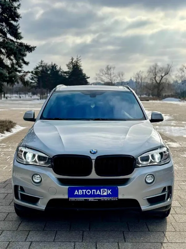 🐺 bmw x5 f15 💰цена: 3 900 000р 🏢город: мариуполь 📅год выпуска: 2015 🧾пробег: 144 842км. ⚙️двигатель: 3.0 n55b30b ⛽топливо: бензин ⚙️кпп: автомат zf8hp 📞 телефон: +7-949-727-41-51 +7-949-551-91-52 +7-989-263-55-56 💾 описание: - фотография - 2