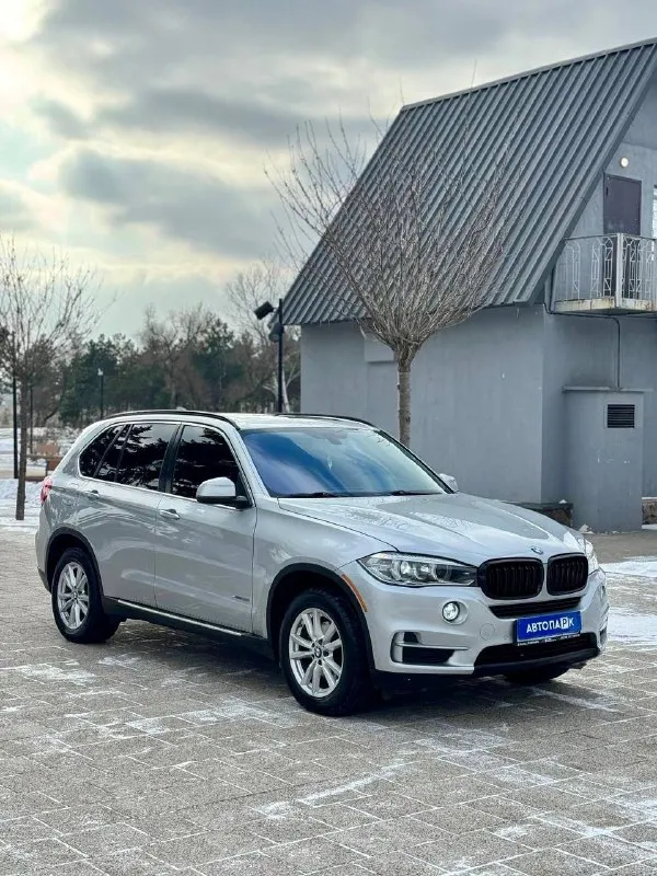 🐺 bmw x5 f15 💰цена: 3 900 000р 🏢город: мариуполь 📅год выпуска: 2015 🧾пробег: 144 842км. ⚙️двигатель: 3.0 n55b30b ⛽топливо: бензин ⚙️кпп: автомат zf8hp 📞 телефон: +7-949-727-41-51 +7-949-551-91-52 +7-989-263-55-56 💾 описание: - фотография - 3