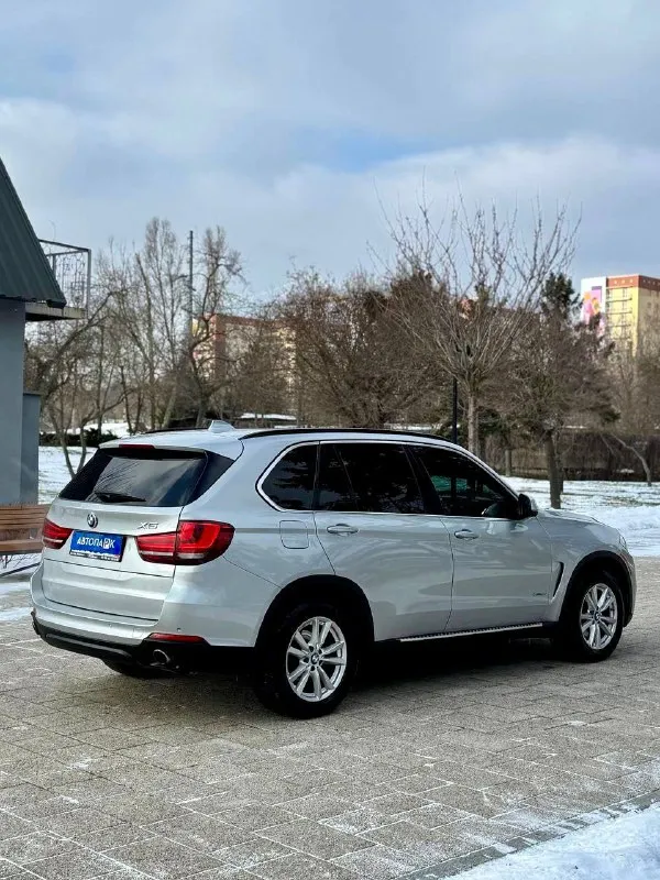 🐺 bmw x5 f15 💰цена: 3 900 000р 🏢город: мариуполь 📅год выпуска: 2015 🧾пробег: 144 842км. ⚙️двигатель: 3.0 n55b30b ⛽топливо: бензин ⚙️кпп: автомат zf8hp 📞 телефон: +7-949-727-41-51 +7-949-551-91-52 +7-989-263-55-56 💾 описание: - фотография - 4
