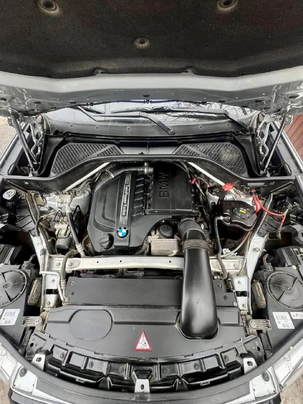 🐺 bmw x5 f15 💰цена: 3 900 000р 🏢город: мариуполь 📅год выпуска: 2015 🧾пробег: 144 842км. ⚙️двигатель: 3.0 n55b30b ⛽топливо: бензин ⚙️кпп: автомат zf8hp 📞 телефон: +7-949-727-41-51 +7-949-551-91-52 +7-989-263-55-56 💾 описание: - фотография - 7