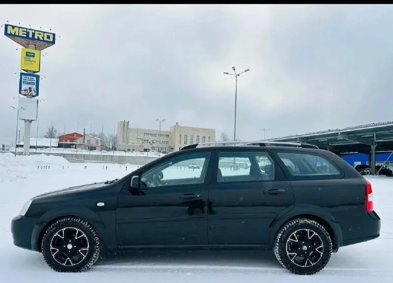 Продам chevrolet лачетти 2012 г 1.8 16 клапанная собственник один хозяин авто как новая гаражное хранение комплектация полная вложение не нужно абсолютно никаких авто местная обслужил полностью два комплекта резины зимние и летние на титановых дисках пробег 67 тысяч. тел +79492966754 📞 звоните: +7(949)2966754 - фотография - 3