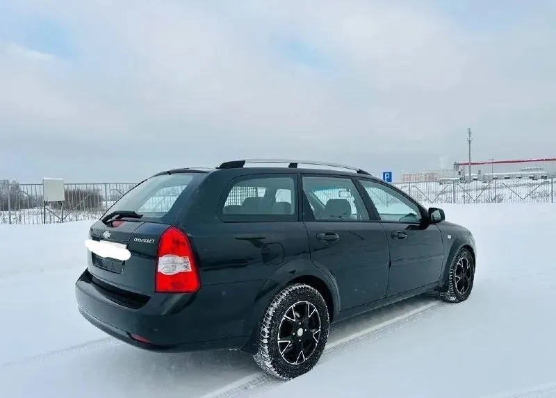 Продам chevrolet лачетти 2012 г 1.8 16 клапанная собственник один хозяин авто как новая гаражное хранение комплектация полная вложение не нужно абсолютно никаких авто местная обслужил полностью два комплекта резины зимние и летние на титановых дисках пробег 67 тысяч. тел +79492966754 📞 звоните: +7(949)2966754 - фотография - 4