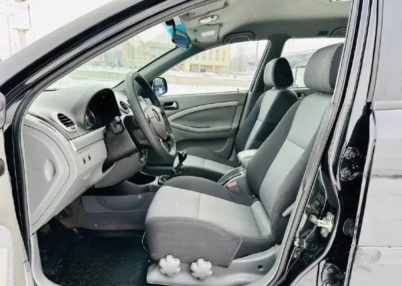 Продам chevrolet лачетти 2012 г 1.8 16 клапанная собственник один хозяин авто как новая гаражное хранение комплектация полная вложение не нужно абсолютно никаких авто местная обслужил полностью два комплекта резины зимние и летние на титановых дисках пробег 67 тысяч. тел +79492966754 📞 звоните: +7(949)2966754 - фотография - 8