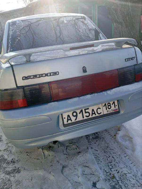 ‼продам ваз 21104 красный луч 2005 года, ✅ по документам все чисто, на пост. учете 181 регион, переоформление в мрэо купля продажи от собственника. пробег 300тыс. , двигатель 1.6, 16 клап. прошлым летом был кап. ремонт двигателя, масло не ест ⛔, фильтра масло недавно меняны, резина зимняя на титанах, есть 2 комп. летней б/у. коробка, сцепление, замок зажигания меняны ✅ 💰цена 260тыс. руб. торг у капота, смотреть машину после 16.00. +79591195400 📞 звоните: +7(959)1195400 - фотография - 4