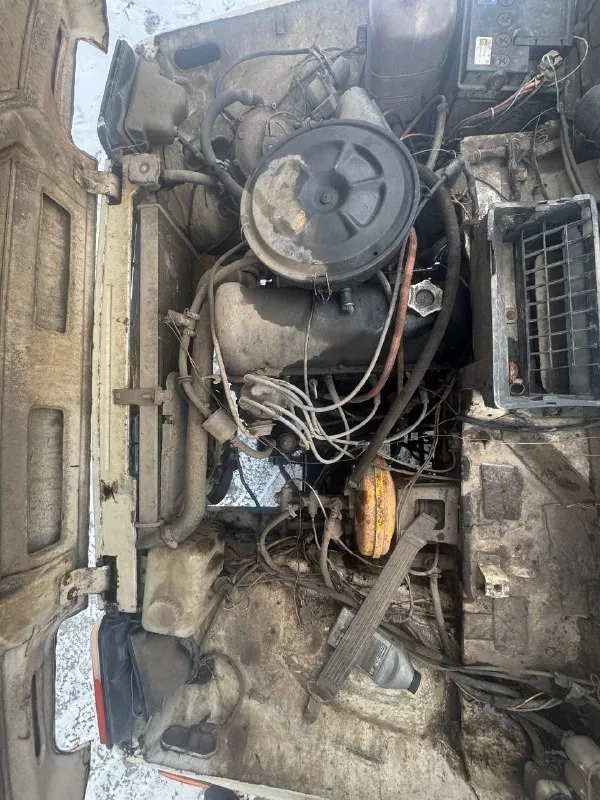 Нива 2121 4х4 1.7 карб газ/бензин цена 225 тысяч рублей. без вложений. завел и поехал. на очень бодром ходу!!! состояние по технике и железу 5 из 5. двигатель бодрый. заводится с пол оборота. масло не ест. новый карбюратор настроенный. хорошая резина, запаска. новый генератор. лонжи и все силовые элементы идеал. коробка не выбивает. блокировка понижайка рабочая. новые мосты. усиленные карданы. новые грузы, гранаты. отличный свет ! по электрике все исправно. отличная нива которая довезёт куда угодно. возможен пригон по договоренности. осмотр макеевка. звонить +79493764526 🛞 запчасти, шины, диски, авторазборки 🅿️ авторынок донбасса 📞 звоните: +7(949)3764526 - фотография - 4