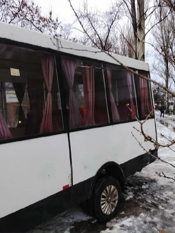 Продаю маршрутное такси рута 20, возможно с маршрутом, год выпуска 2008, объём двигателя 2,5. машина в хорошем состоянии. цена 400 тыс. руб. торг уместен. все вопросы по +79494071762 юрий 📞 звоните: +7(949)4071762 - фотография - 3