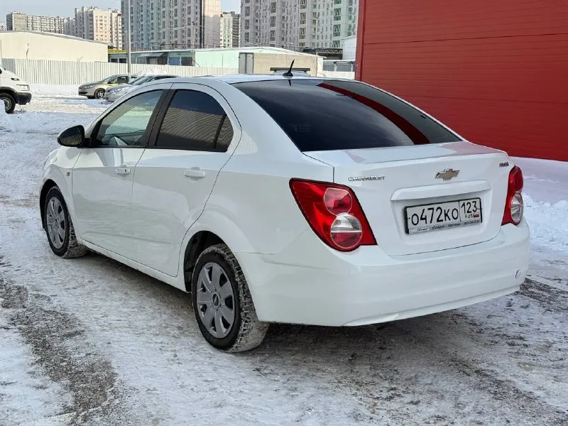 Chevrolet авео год выпуска: 2013 двигатель: бензин коробка: at (6 ст. ) объём двигателя: 1.6 пробег: 136.000 цена: 785.000 руб +79493032820 📞 звоните: +7(949)3032820 - фотография - 3