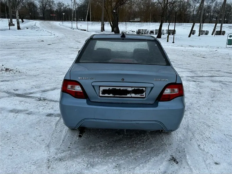 Продам дэу нексия (n150): - цена 285000+торг; - год 2012; - мотор 1,5 на 8 клапанов (a15sms с ланоса); - пробег 164тыс. ; - комплектация максимальная (кондиционер, гур, 4 эсп; подогрев заднего стекла и зеркал, штатная музыка с usb и aux); - осмотр г. мариуполь; - по документам полный порядок, продажа с переоформлением; +79495188603 - богдан. мотор сухой, не дымит, не троит, заводится и едет при любых условиях. кпп в полном порядке, не хрустит, не гудит. ходовка отличная, не стучит, не скрепит. салон в хорошем состоянии, полностью комплектный, весь функционал работает. резина зима на шипах. кузов в отличном состоянии, дно, пороги, лонжероны, стаканы, ниша под запаску, низа дверей, арки, крылья, всё в отличном состоянии, гнили нет. по лкп авто в хорошем состоянии, без серьезных дтп. пишите/звоните. - фотография - 6