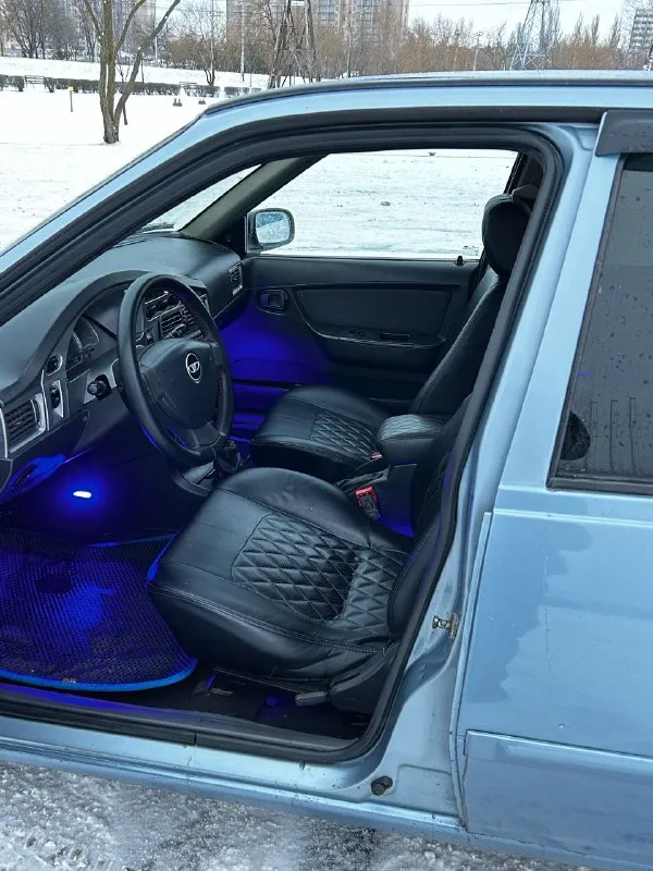 Продам дэу нексия (n150): - цена 285000+торг; - год 2012; - мотор 1,5 на 8 клапанов (a15sms с ланоса); - пробег 164тыс. ; - комплектация максимальная (кондиционер, гур, 4 эсп; подогрев заднего стекла и зеркал, штатная музыка с usb и aux); - осмотр г. мариуполь; - по документам полный порядок, продажа с переоформлением; +79495188603 - богдан. мотор сухой, не дымит, не троит, заводится и едет при любых условиях. кпп в полном порядке, не хрустит, не гудит. ходовка отличная, не стучит, не скрепит. салон в хорошем состоянии, полностью комплектный, весь функционал работает. резина зима на шипах. кузов в отличном состоянии, дно, пороги, лонжероны, стаканы, ниша под запаску, низа дверей, арки, крылья, всё в отличном состоянии, гнили нет. по лкп авто в хорошем состоянии, без серьезных дтп. пишите/звоните. - фотография - 9