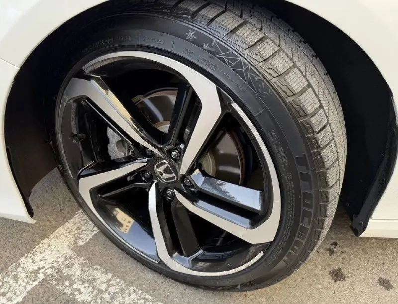 Honda accord sport 2020 год 1.5 турбо бензин ⛽️ оригинальный пробег-76500 км идеальное состояние чёрный потолок новая резина дистроник камера заднего вида хорошая музыка 🎧 климат контроль круиз контроль старт стоп обслужена свежее масло в двигателе и все фильтра все заводские стёкла -включая лобовое безопасность на месте сделана полная шумоизоляция чёрная крыша и зеркала кузов в идеальном состоянии-без царапин и сколов салон как новый диски ровные не варенные-без царапин я хозяин по птс продавать буду тоже я возможен обмен на авто с вашей доплатой тех осмотр пройден 2🍋350 тыс руб +79491077377 донецк. 📞 звоните: +7(949)1077377 - фотография - 7