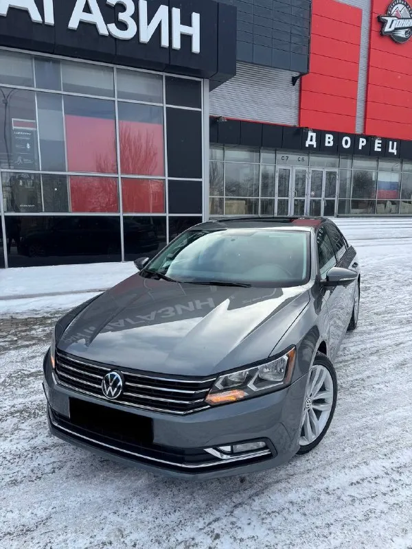 🚘 volkswagen passat wolfsburg 2019 ✅ 2018 год / 10 месяц ✅ мотор: 2.0т / бензин / акпп (aisin) ✅ пробег: 68.000 ml 🔥 в редкой комплектации wolfsburg edition: • безключевой доступ, система start-stop, датчики слепых зон. • люк, кожаный салон, обогрев сидений и зеркал, электрорегулировка сидений. • круиз-контроль с датчиком обнаружения препятствий и экстренного торможения. • полногабаритное мультимедиа с carplay, камера заднего вида, диски r18 на новой резине. 🚗 хорошая история авто, родной пробег, полностью обслужен. кузов покрыт керамическим составом. возможен обмен, а также продажа в кредит. 💸 1.850.000 ₽ +79495051515 (+telegram) 📞 🇷🇺 звоните: +79495051515 - фотография - 1