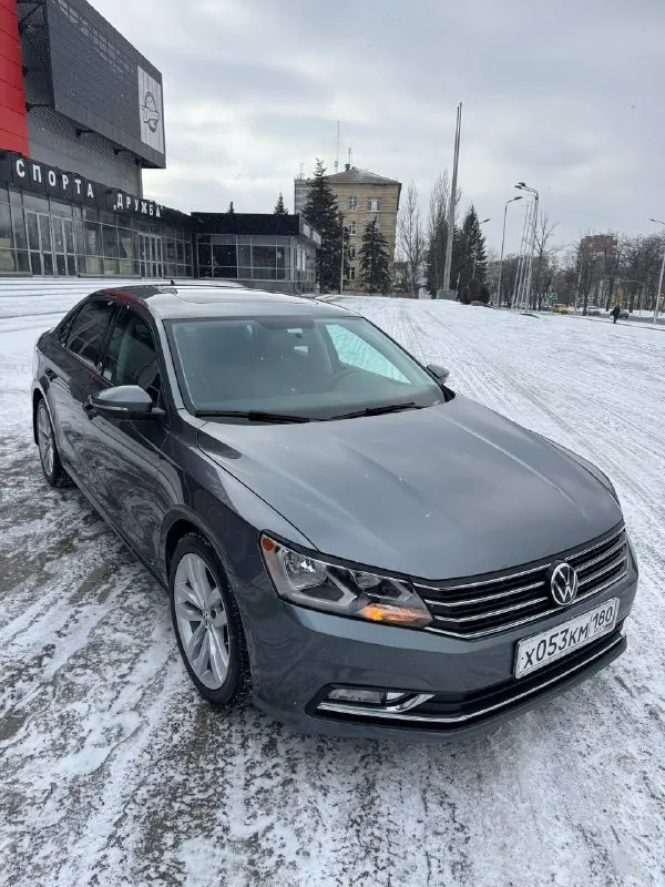 🚘 volkswagen passat wolfsburg 2019 ✅ 2018 год / 10 месяц ✅ мотор: 2.0т / бензин / акпп (aisin) ✅ пробег: 68.000 ml 🔥 в редкой комплектации wolfsburg edition: • безключевой доступ, система start-stop, датчики слепых зон. • люк, кожаный салон, обогрев сидений и зеркал, электрорегулировка сидений. • круиз-контроль с датчиком обнаружения препятствий и экстренного торможения. • полногабаритное мультимедиа с carplay, камера заднего вида, диски r18 на новой резине. 🚗 хорошая история авто, родной пробег, полностью обслужен. кузов покрыт керамическим составом. возможен обмен, а также продажа в кредит. 💸 1.850.000 ₽ +79495051515 (+telegram) 📞 🇷🇺 звоните: +79495051515 - фотография - 3