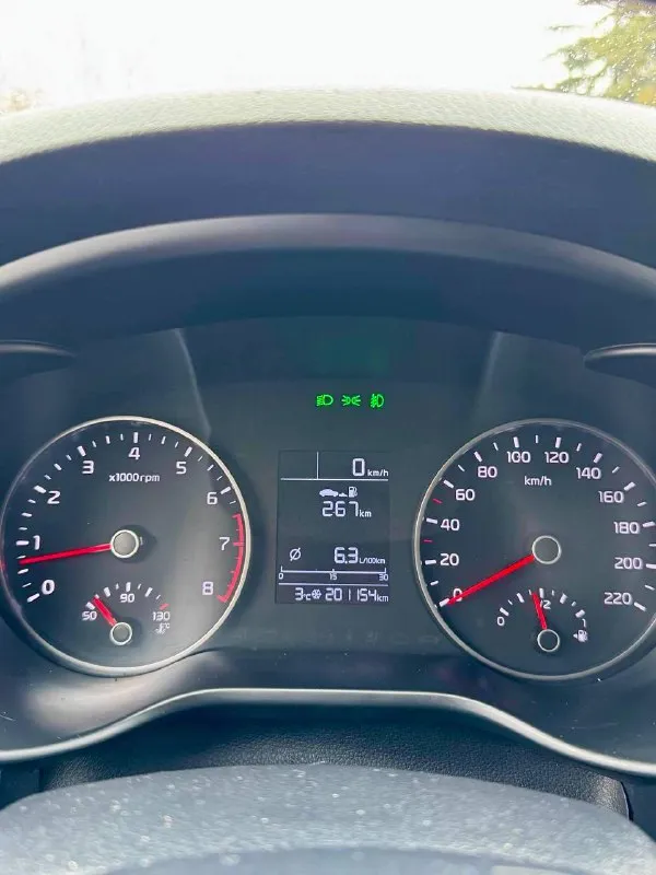 🔘 Kia rio x line

💰Цена: 1 100 000р
🏢Город: мариуполь
📅Год выпуска: 2018
🗒️Пробег: 201 154км.
⚙️Двигатель: 1.6
⛽Топливо: бензин
⚙️Кпп: механика 6-ст

📞 Телефон:

+7-949-727-41-51
+7-949-551-91-52
+7-989-263-55-56

💾 Описание:

Kia rio x-line в комплектации luxe на механической 6-ти ступенчатой кпп - это кросс-хэтчбек с повышенным дорожным просветом, ориентированный на комфорт и практичность в городских и легких внедорожных условиях.

✅ Три владельца, птс оригинал.

✅ Лакокрасочное покрытие без дефектов, два косметических окраса.

✅ Подтвержденный пробег

✅ Все стекла включая лобовое заводские.

Комплектация luxe: в этой версии предусмотрены климат-контроль, электро пакет, кожаный мульти руль, обогрев руля и передних сидений, системы abs, esp, hsa, мониторинг давления в шинах, круиз контроль, сигнализация с автозапуском, задний парктроник.

🏦 Возможна продажа в кредит по двум документам.

Улица шевченко 269 - фотография - 10
