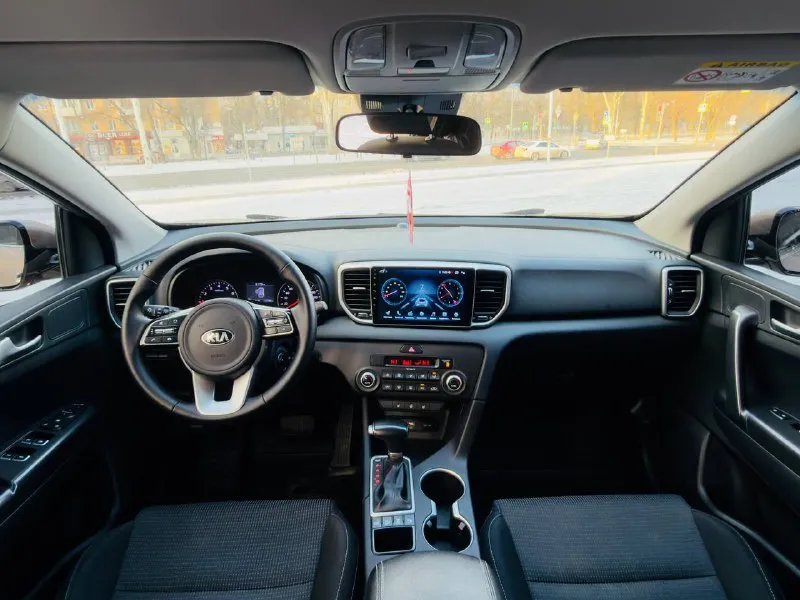 Kia sportage
Рестайлинг!
2019Г бензин 2.0 автомат
Автомобиль весь в заводском окрасе!
Один собственник с автосалона!
Хорошая комплектация есть все для комфортного вождения!
4Wd подключаемый полный привод!
Подогрев сидений передних и задних,
Подогрев руля,
Климат-контроль,
Круиз-контроль,
Камера заднего вида,
Парктроник,
Мульти руль,
Авто свет,
Датчик дождя,
Все остекления родное включая лобовое,
И многое другое….
Юридически чист!
Есть диагностическая карта в мрэо помогу!!!
Переоформление в мрэо!!!
Цена 1.965₽
Все вопросы по тел +79495722131
📞 Звоните: +7(949)5722131 - фотография - 9