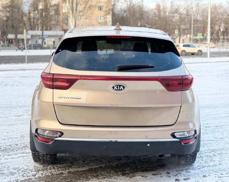 Kia sportage
Рестайлинг!
2019Г бензин 2.0 автомат
Автомобиль весь в заводском окрасе!
Один собственник с автосалона!
Хорошая комплектация есть все для комфортного вождения!
4Wd подключаемый полный привод!
Подогрев сидений передних и задних,
Подогрев руля,
Климат-контроль,
Круиз-контроль,
Камера заднего вида,
Парктроник,
Мульти руль,
Авто свет,
Датчик дождя,
Все остекления родное включая лобовое,
И многое другое….
Юридически чист!
Есть диагностическая карта в мрэо помогу!!!
Переоформление в мрэо!!!
Цена 1.965₽
Все вопросы по тел +79495722131 - фотография - 5