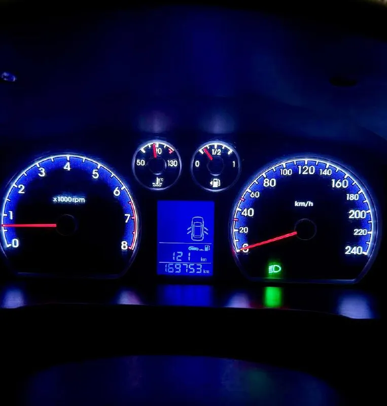 🇰🇵 hyundai i30 rest 💰цена: 700 000р 🏢город: мариуполь 📅год выпуска: 2010 🧾пробег: 169 753км. ⚙️двигатель: 1.6 ⛽топливо: бензин ⚙️кпп: механика 📞 телефон: +7-949-727-41-51 +7-949-551-91-52 +7-989-263-55-56 💾 описание: - фотография - 10