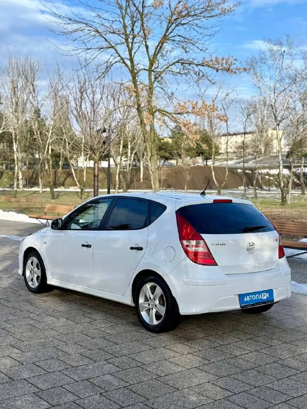 🇰🇵 hyundai i30 rest 💰цена: 700 000р 🏢город: мариуполь 📅год выпуска: 2010 🧾пробег: 169 753км. ⚙️двигатель: 1.6 ⛽топливо: бензин ⚙️кпп: механика 📞 телефон: +7-949-727-41-51 +7-949-551-91-52 +7-989-263-55-56 💾 описание: - фотография - 6
