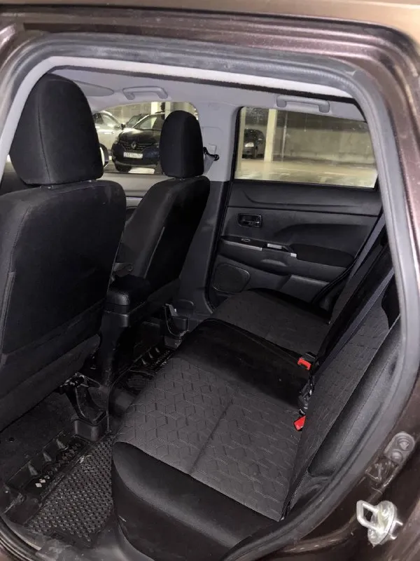 Продам mitsubishi outlander sport 2.0 cvt, 2021, 70 000 км пробег, комплектация se, покупался для себя в 2022 году, один хозяин, полностью обслужен, ничего делать не надо, резина зима-лето, цена 2150000 руб, тел +79493416705 📞 звоните: +7(949)3416705 - фотография - 10