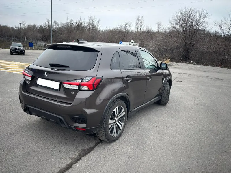 Продам mitsubishi outlander sport 2.0 cvt, 2021, 70 000 км пробег, комплектация se, покупался для себя в 2022 году, один хозяин, полностью обслужен, ничего делать не надо, резина зима-лето, цена 2150000 руб, тел +79493416705 📞 звоните: +7(949)3416705 - фотография - 5