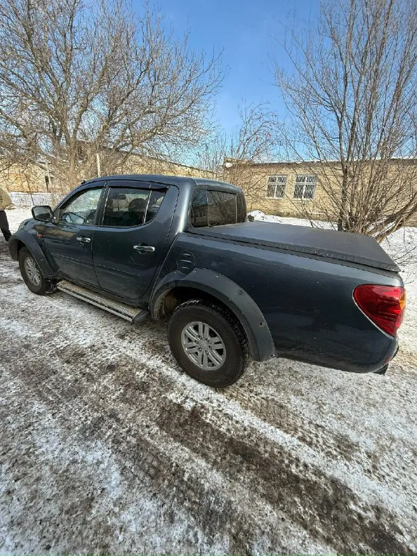 Mitsubishi l200 год 200 продам пикап в нормальном состоянии двс в хорошем состоянии масло не потребялет топливная в хорошем состоянии акпп контрактная в хорошем состоянии ходовая новая привода новые стоит котел север 5500 на бензине(запуск в любой мороз) стойки и рессоры риф лифт по внешке покрыт раптором, требует небольших завершений новая зимняя резина по телефону не торгуюсь обмена нет 8 грм прошел 5 тыс масло только после замены продам пикап в нормальном состоянии двс в хорошем состоянии масло не потребялет топливная в хорошем состоянии акпп в хорошем состоянии ходовая новая стойки и рессоры риф лифт автозапуск есть старлайн хорошая и приятная музыка по телефону не торгуюсь обмена нет +79496278006 цена 950.000🇷🇺 📞 звоните: +7(949)6278006 - фотография - 4