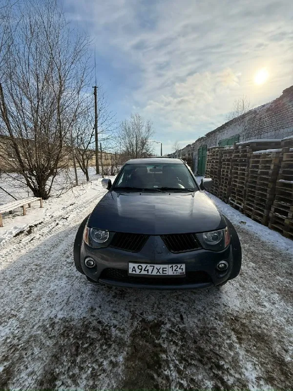 Mitsubishi l200 год 200 продам пикап в нормальном состоянии двс в хорошем состоянии масло не потребялет топливная в хорошем состоянии акпп контрактная в хорошем состоянии ходовая новая привода новые стоит котел север 5500 на бензине(запуск в любой мороз) стойки и рессоры риф лифт по внешке покрыт раптором, требует небольших завершений новая зимняя резина по телефону не торгуюсь обмена нет 8 грм прошел 5 тыс масло только после замены продам пикап в нормальном состоянии двс в хорошем состоянии масло не потребялет топливная в хорошем состоянии акпп в хорошем состоянии ходовая новая стойки и рессоры риф лифт автозапуск есть старлайн хорошая и приятная музыка по телефону не торгуюсь обмена нет +79496278006 цена 950.000🇷🇺 📞 звоните: +7(949)6278006 - фотография - 6