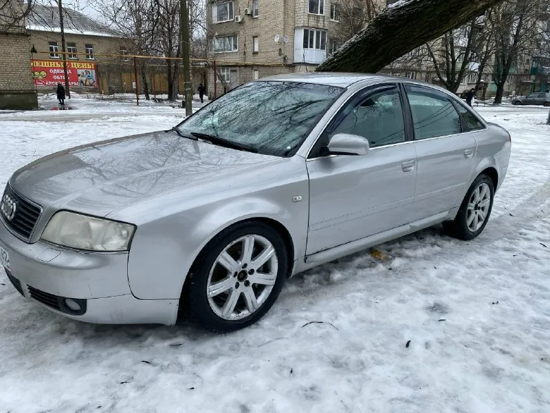 Продам audi a6 c5!2002г,220л. с. !двигатель 3.0 quattro, коробка автомат, пробег 221000км, машина в хорошем состоянии для своих лет!ходовая в порядке, двигатель работает четко, дно, пороги без гнили, низа дверей пошли рыжики!машина в семье два года, за это время многое было заменено в машине, машина до везет в любую точку без каких- либо проблем!любые интересующие вопросы звоните, приезжайте все покажу расскажу без каких либо скрытностей, подводных камней!реальному покупателю хороший торг!цена 580000₽!осмотр авто в иловайске! +79499790504! 📞 звоните: +7(949)9790504 - фотография - 3