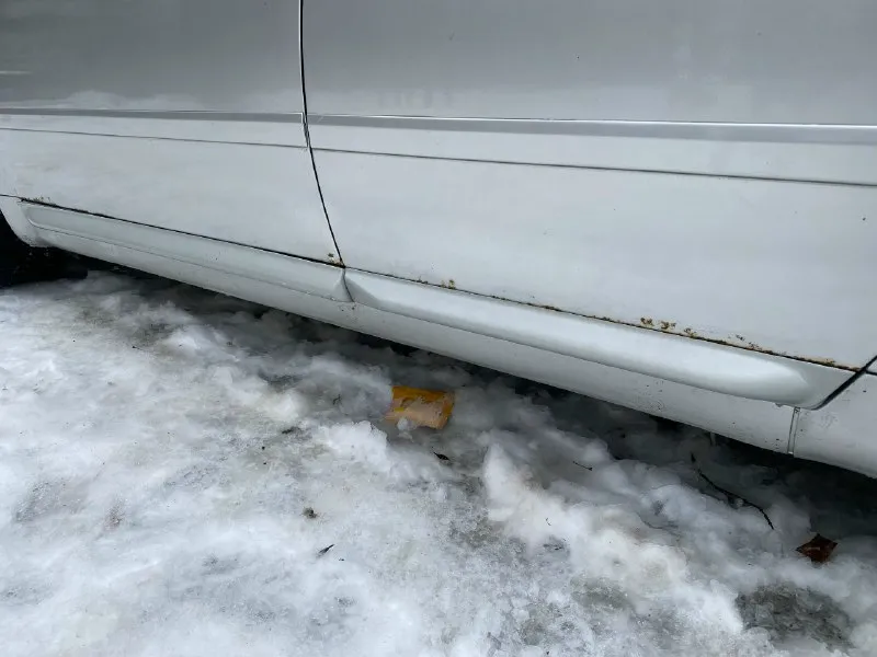 Продам audi a6 c5!2002г,220л. с. !двигатель 3.0 quattro, коробка автомат, пробег 221000км, машина в хорошем состоянии для своих лет!ходовая в порядке, двигатель работает четко, дно, пороги без гнили, низа дверей пошли рыжики!машина в семье два года, за это время многое было заменено в машине, машина до везет в любую точку без каких- либо проблем!любые интересующие вопросы звоните, приезжайте все покажу расскажу без каких либо скрытностей, подводных камней!реальному покупателю хороший торг!цена 580000₽!осмотр авто в иловайске! +79499790504! 📞 звоните: +7(949)9790504 - фотография - 9