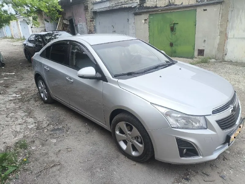 Продам chevrolet cruze 2014 год в отличном состоянии, объем двигателя 1.8 коробка автомат, полная ко... - фотография